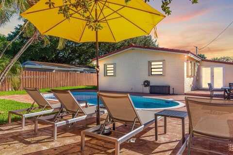 7711 Atlanta St, Hollywood, FL 33024