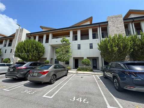 10419 NW 82nd St, Doral, FL 33178