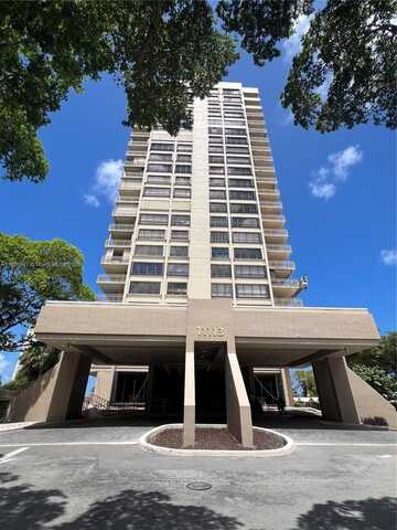 11113 Biscayne Blvd, Miami, FL 33181