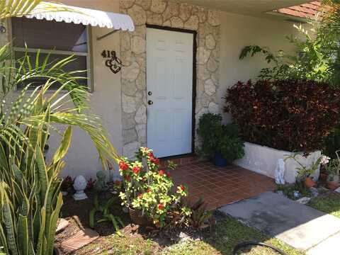 419 SW Natura Ave, Deerfield Beach, FL 33441