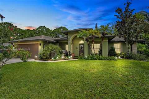 1025 SW Placetas Ave, Port Saint Lucie, FL 34953