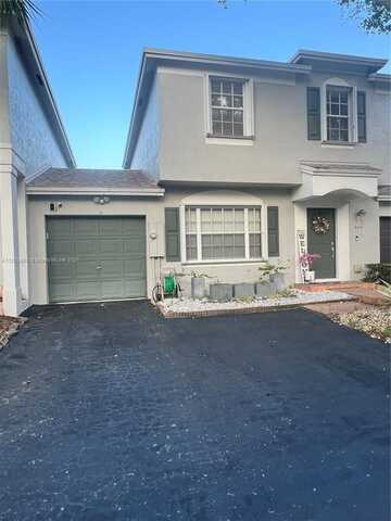 6010 Red Plum Ct, Tamarac, FL 33321