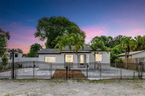 10321 NW 32nd Pl, Miami, FL 33147