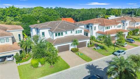 5840 E Brookfield Cir E, Hollywood, FL 33312