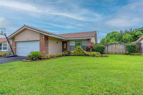 2357 NW 92nd Ave, Coral Springs, FL 33065