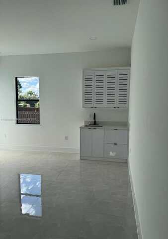 2807 LEELAND HEIGHTS BLVD, Lehigh Acres, FL 33993