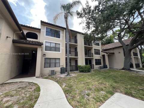 4581 W Mcnab Rd, Pompano Beach, FL 33069