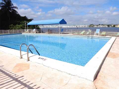 1301 NE Miami Gardens Dr, Miami, FL 33179
