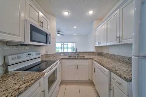 12180 SW 5th Ct, Pembroke Pines, FL 33025