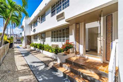 7635 Dickens Ave, Miami Beach, FL 33141