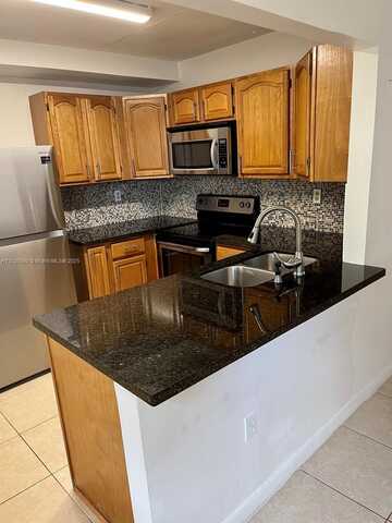 415 W Park Dr, Miami, FL 33172