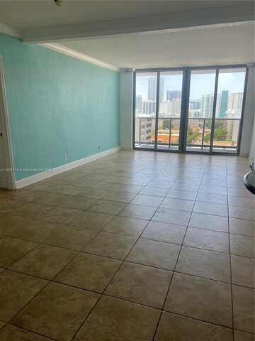 401 69th St, Miami Beach, FL 33141