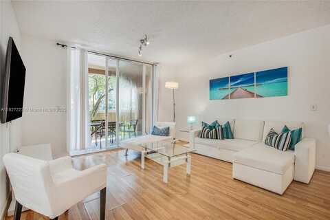 19701 E Country Club Dr, Aventura, FL 33180