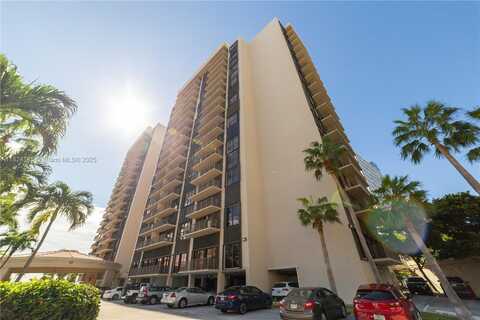 1450 Brickell Bay Dr, Miami, FL 33131