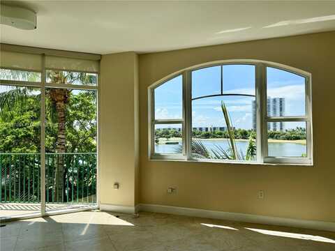20000 E Country Club Dr, Aventura, FL 33180