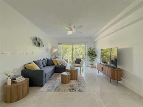 250 NE 181st Dr, Sunny Isles Beach, FL 33160