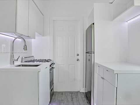 7315 Carlyle Ave, Miami Beach, FL 33141
