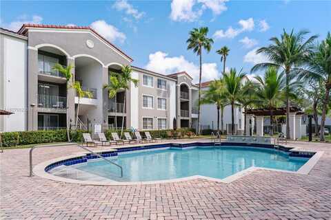 6821 SW 44th St, Miami, FL 33155