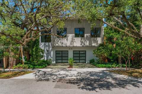 3268 Gifford Ln, Miami, FL 33133