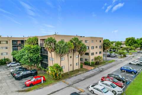8635 NW 8th St, Miami, FL 33126