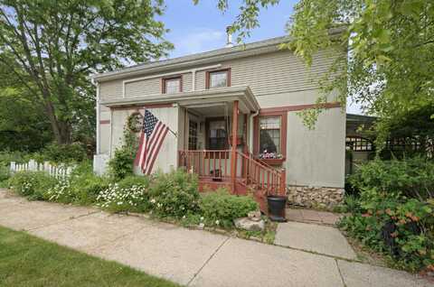232 Second St, Hartford, WI 53027