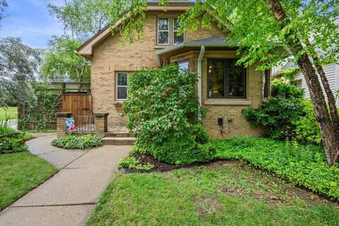 2761 S Fulton St, Milwaukee, WI 53207