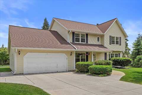 17035 Elizabeth Dr, Brookfield, WI 53005