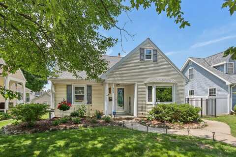 908 S East Ave, Waukesha, WI 53186