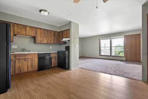 N114w16680 Crown Dr, Germantown, WI 53022
