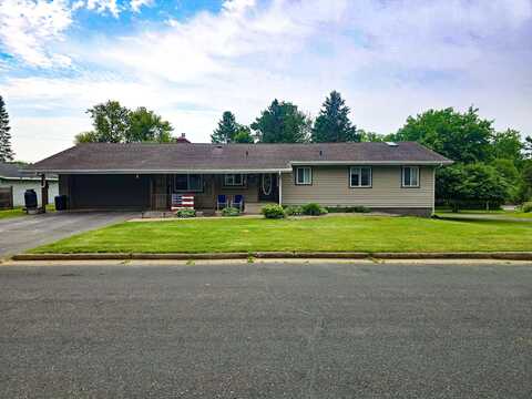 216 Phillips Ave, Ladysmith, WI 54848