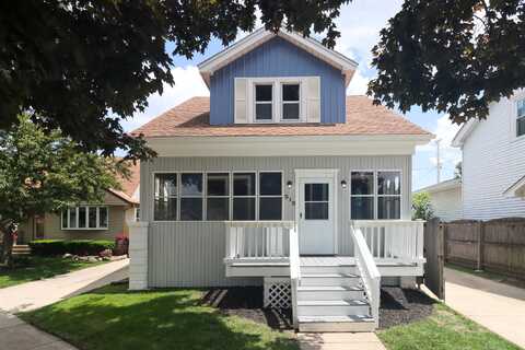 515 Shelley Dr, Racine, WI 53405