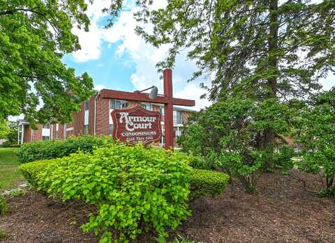 6143 W Howard Ave, Greenfield, WI 53220
