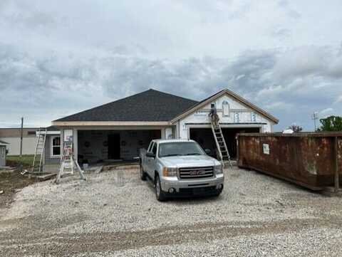 504 Hunter Oaks Blvd, Watertown, WI 53094