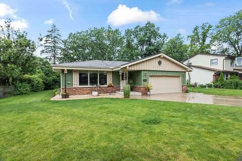 5035 S 65th St, Greenfield, WI 53220