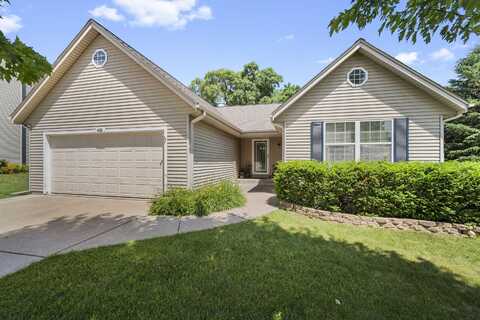 435 Aspen St, Johnson Creek, WI 53038