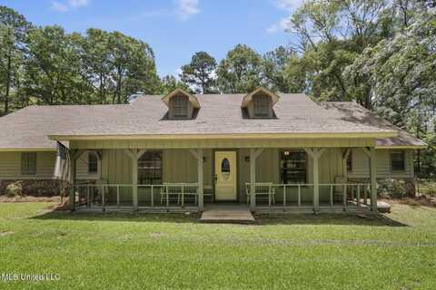 809 S Springlake Drive, Terry, MS 39170