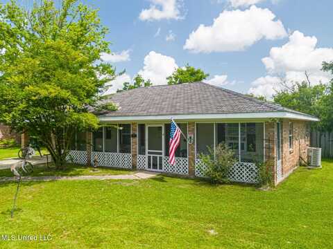 517 Victoria Street, Bay Saint Louis, MS 39520