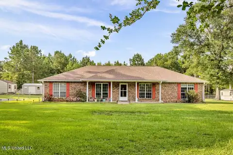 163 E Inda Road, Perkinston, MS 39573