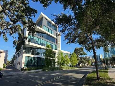 132 MIRROR LAKE DRIVE N, Saint Petersburg, FL 33701
