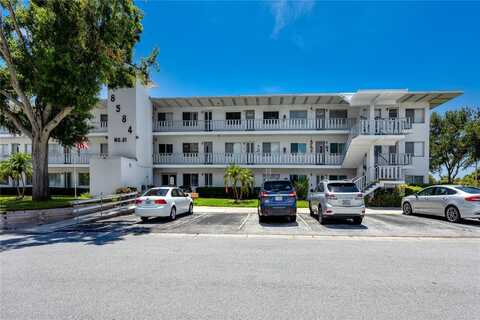 8584 111TH STREET, SEMINOLE, FL 33772