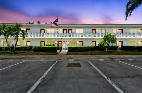 8220 112TH STREET, SEMINOLE, FL 33772