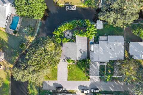 6805 BARBY LANE, Bell, FL 32812