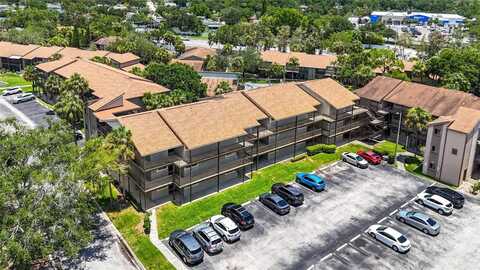 6308 NEWTOWN CIRCLE, TAMPA, FL 33615