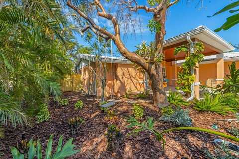 6806 PALM DRIVE, HOLMES BEACH, FL 34217