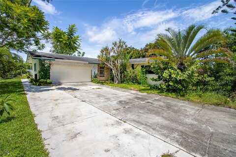 2137 SAINT CROIX AVENUE, FORT MYERS, FL 33905