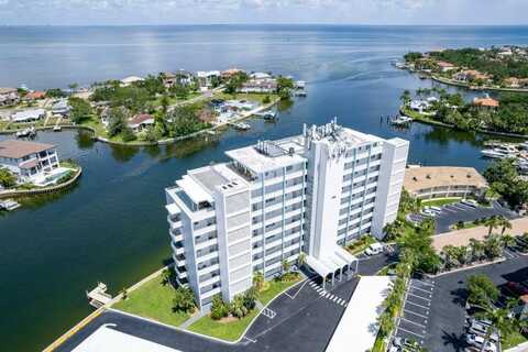 1365 SNELL ISLE BOULEVARD NE, Saint Petersburg, FL 33704