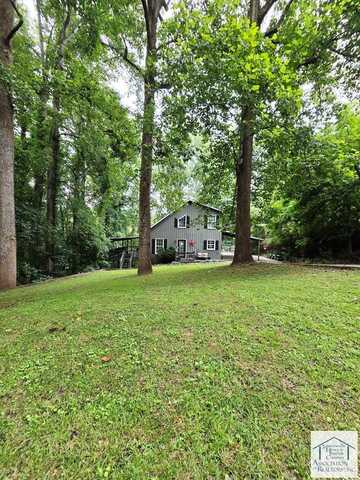 201 Oxford Dr, Martinsville, VA 24112
