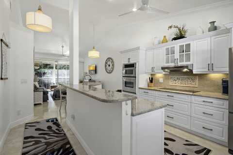 326 BRADSTROM Circle unit: F203, Naples, FL 34113