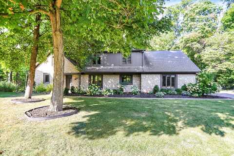 8924 Stormhaven Court, Indianapolis, IN 46256