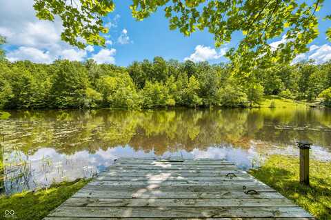 526 Lake Turner Lane, Nashville, IN 47448